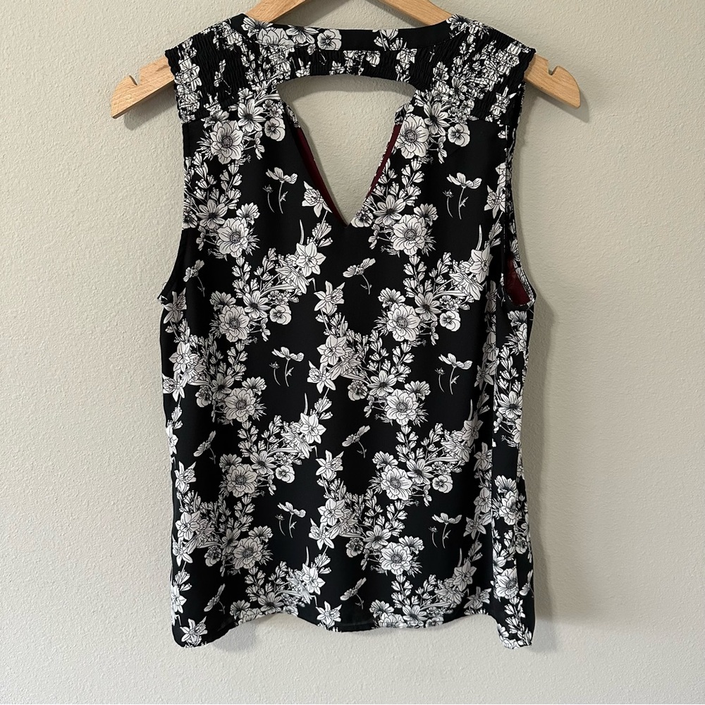 41 Hawthorn Black & White Floral Tank Top Size Medium EUC Stitch Fix - Picture 11 of 14